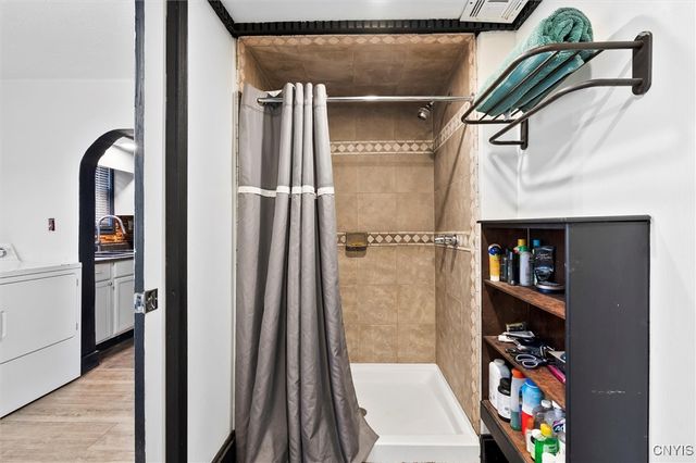 104 Garden City Drive, Salina, NY 13211