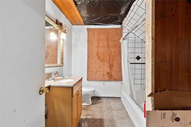 104 Garden City Drive, Salina, NY 13211