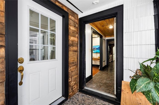 104 Garden City Drive, Salina, NY 13211