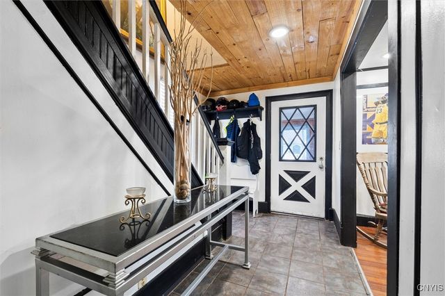 104 Garden City Drive, Salina, NY 13211