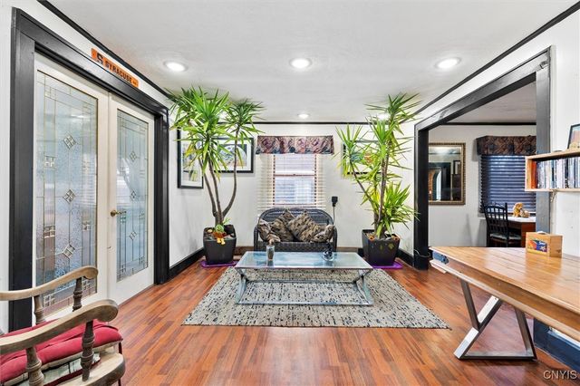 104 Garden City Drive, Salina, NY 13211