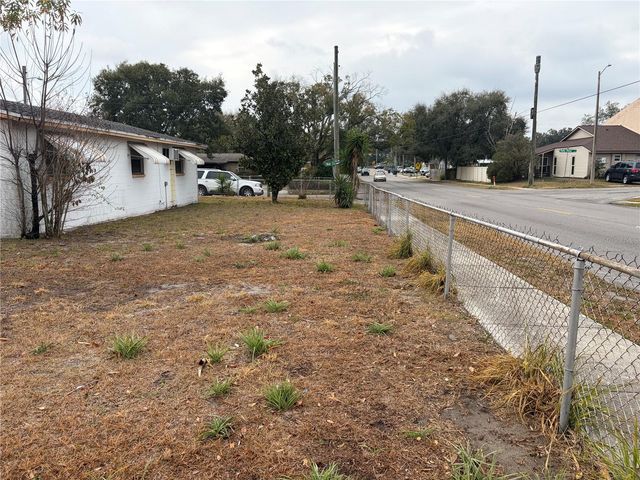 8723 N RIVER FOREST CIRCLE, Tampa, FL 33604