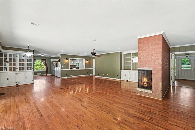 400 Maegeo Drive, Lexington, NC 27292