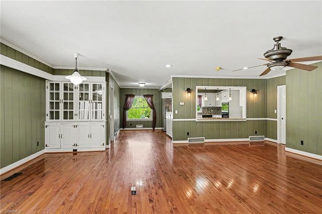 400 Maegeo Drive, Lexington, NC 27292