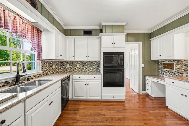 400 Maegeo Drive, Lexington, NC 27292