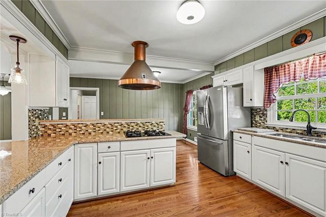 400 Maegeo Drive, Lexington, NC 27292