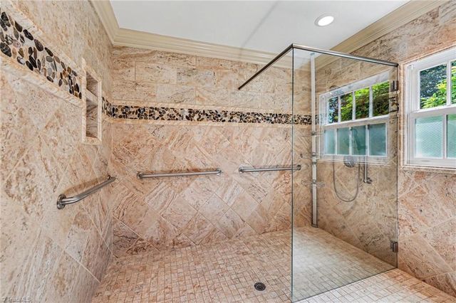 400 Maegeo Drive, Lexington, NC 27292
