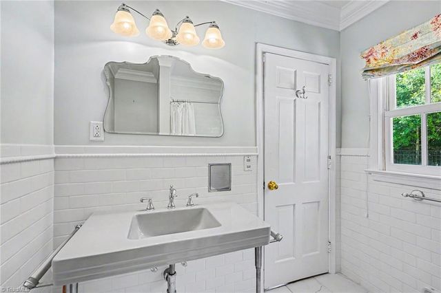 400 Maegeo Drive, Lexington, NC 27292