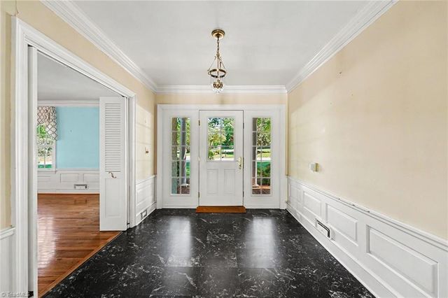 400 Maegeo Drive, Lexington, NC 27292