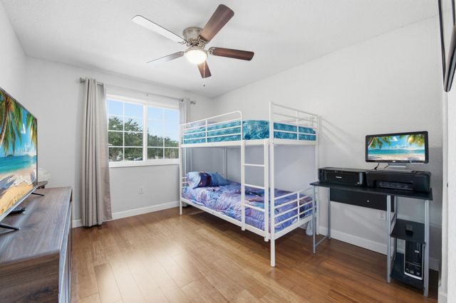 9807 NW 20th Street, Pembroke Pines, FL 33024