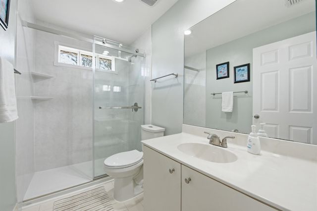 9807 NW 20th Street, Pembroke Pines, FL 33024