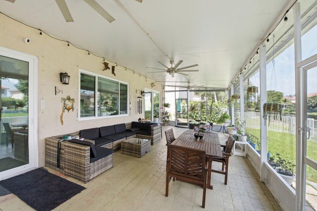 9807 NW 20th Street, Pembroke Pines, FL 33024