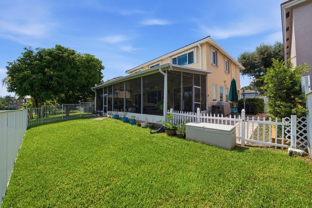 9807 NW 20th Street, Pembroke Pines, FL 33024