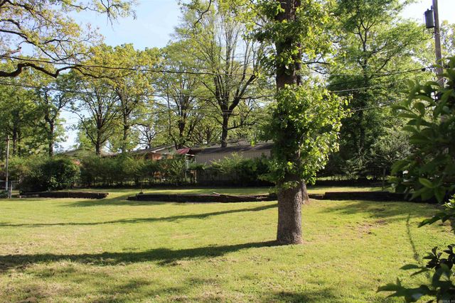 5100 Arlington Drive, North Little Rock, AR 72116