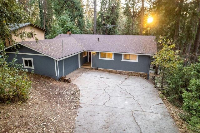 489 Alpine Dr, Colfax, CA 95713