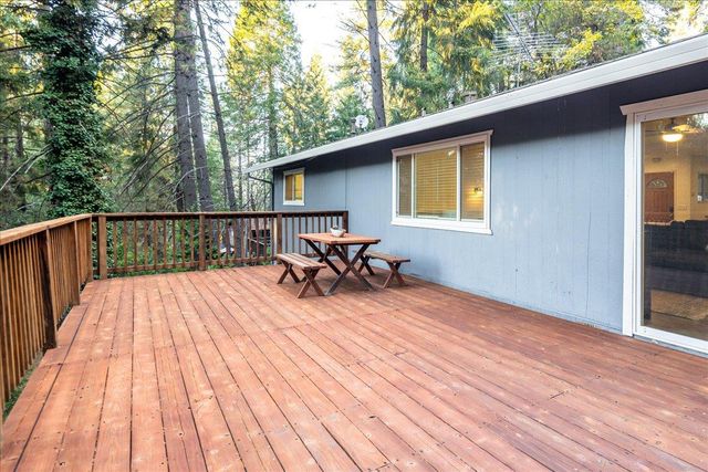 489 Alpine Dr, Colfax, CA 95713