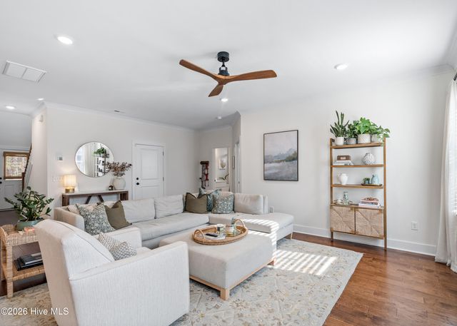 6132 Bailey Buck Road, Wilmington, NC 28409