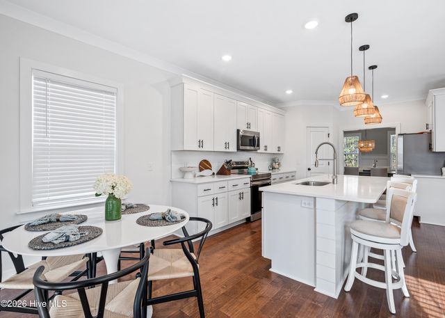 6132 Bailey Buck Road, Wilmington, NC 28409