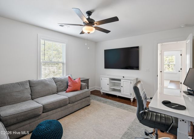 6132 Bailey Buck Road, Wilmington, NC 28409