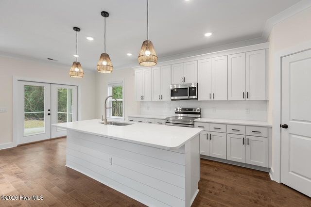 6132 Bailey Buck Road, Wilmington, NC 28409