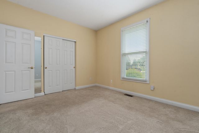 7847 Kings Ridge Circle 7847 Kings Ridge Circle, Fairborn, OH 45324