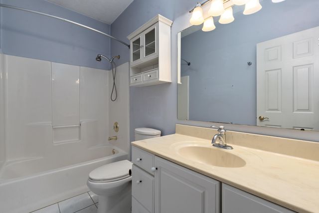 7847 Kings Ridge Circle 7847 Kings Ridge Circle, Fairborn, OH 45324