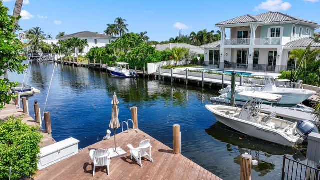 910 Banyan Drive, Delray Beach, FL 33483