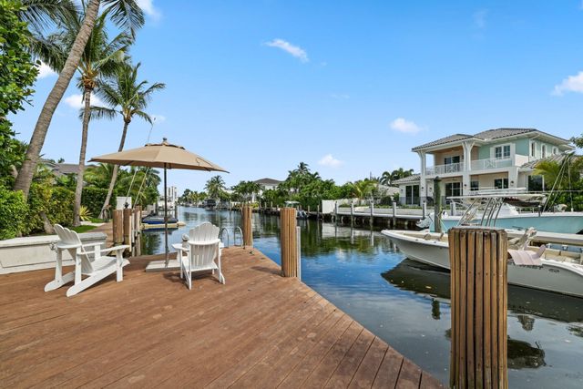 910 Banyan Drive, Delray Beach, FL 33483