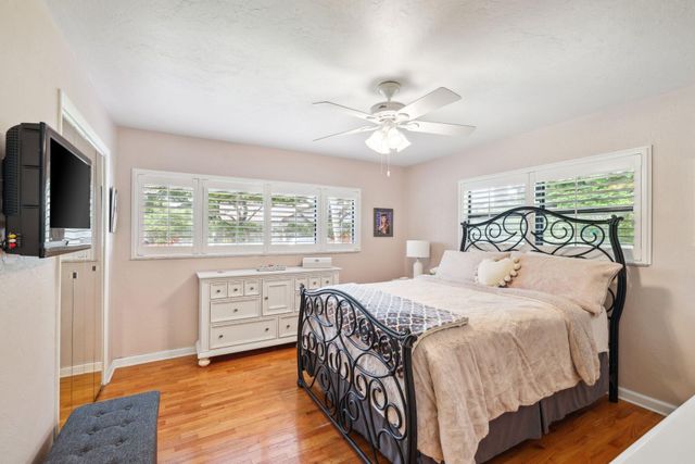 910 Banyan Drive, Delray Beach, FL 33483