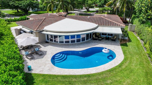 910 Banyan Drive, Delray Beach, FL 33483