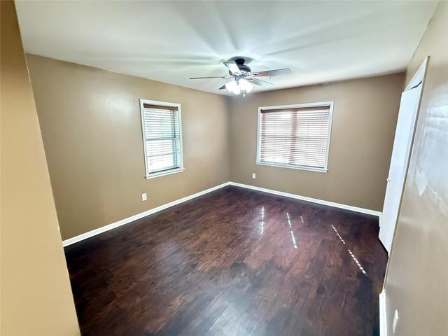 1608 Michael Street, El Campo, TX 77437