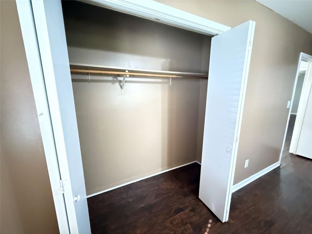 1608 Michael Street, El Campo, TX 77437