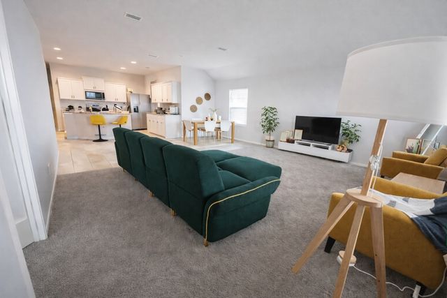 7924 Oaktown Drive, Fort Worth, TX 76131