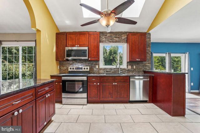 425 ROSIER RD, Fort Washington, MD 20744