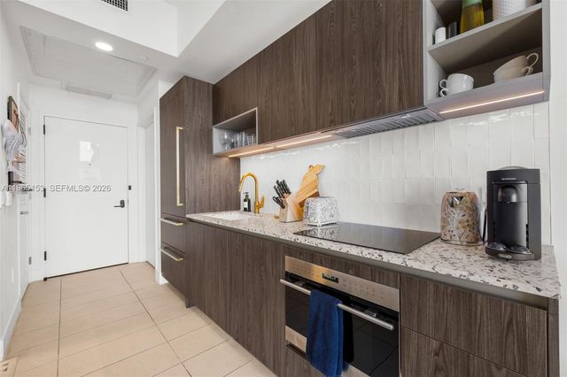 159 NE 6th St 4906, Miami, FL 33132