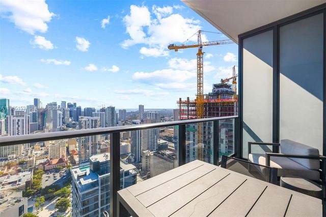 159 NE 6th St 4906, Miami, FL 33132