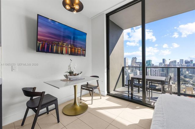 159 NE 6th St 4906, Miami, FL 33132