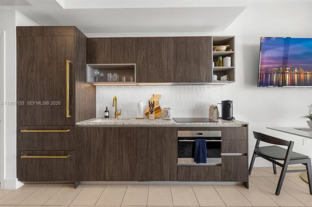 159 NE 6th St 4906, Miami, FL 33132