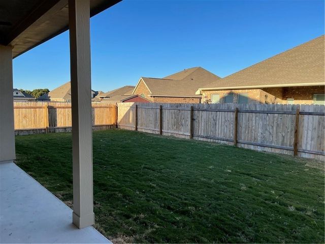 208 Baralo ST, Leander, TX 78641