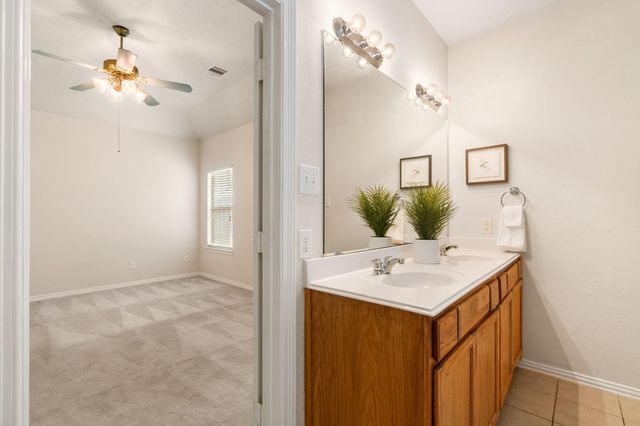 2200 Jefferson Crossing, Conroe, TX 77304