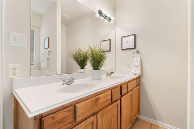 2200 Jefferson Crossing, Conroe, TX 77304