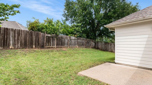 2200 Jefferson Crossing, Conroe, TX 77304