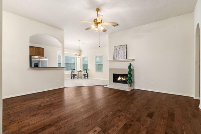 2200 Jefferson Crossing, Conroe, TX 77304