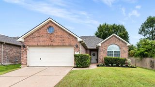 2200 Jefferson Crossing, Conroe, TX 77304
