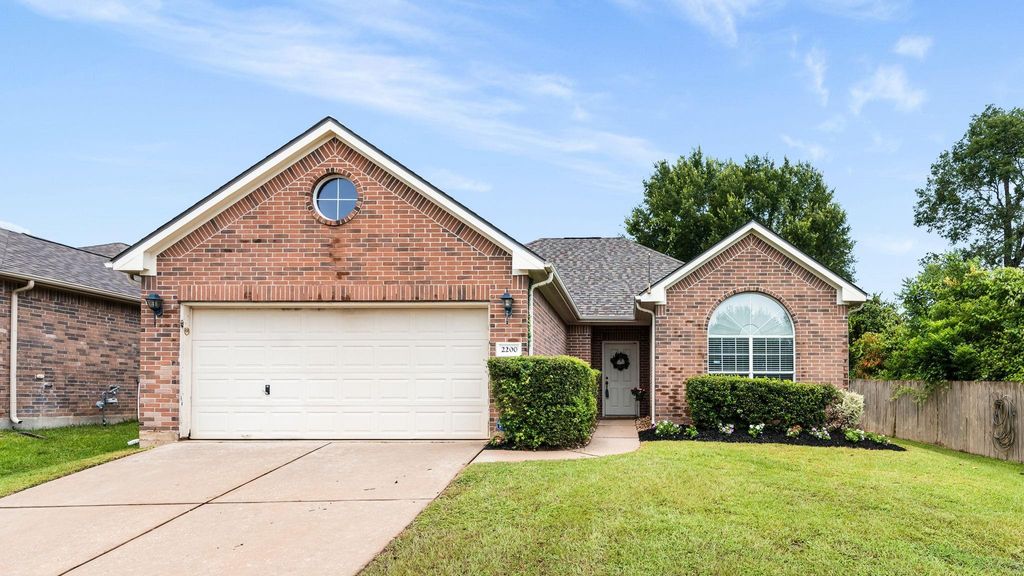 2200 Jefferson Crossing, Conroe, TX 77304