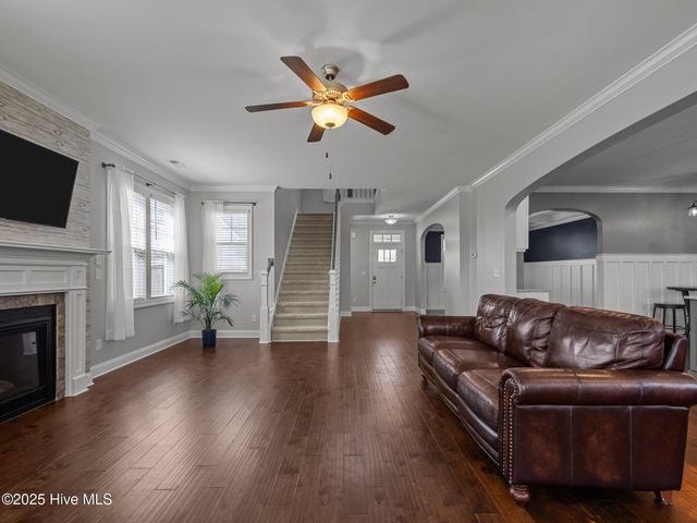 304 Arrington Court, Hubert, NC 28539