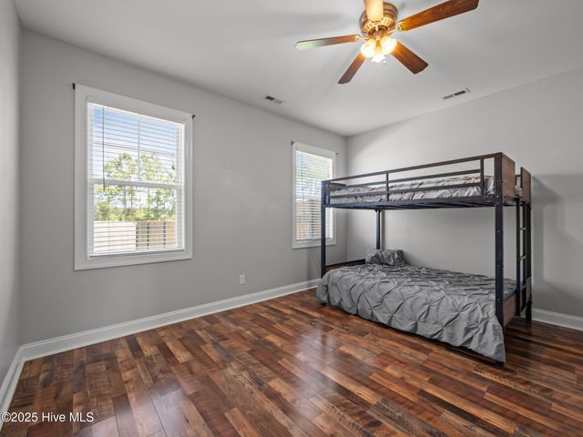 304 Arrington Court, Hubert, NC 28539