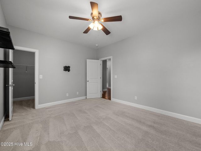 304 Arrington Court, Hubert, NC 28539
