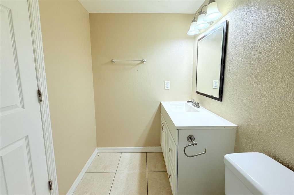 Image 19 of property listing at 6336 NEWTOWN CIRCLE 36A2, Tampa, FL 33615