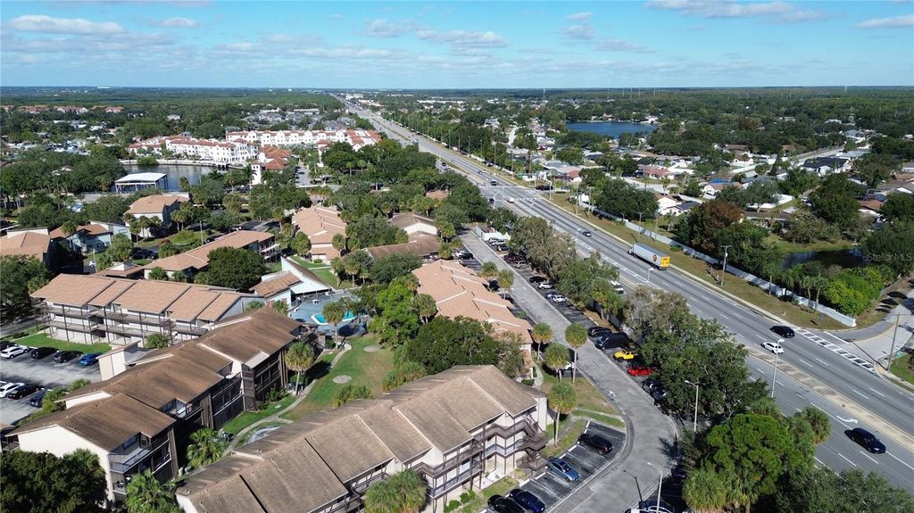 Image 8 of property listing at 6336 NEWTOWN CIRCLE 36A2, Tampa, FL 33615